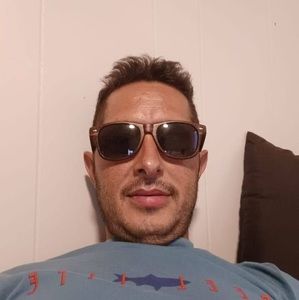 Meet your Posher, Cesar